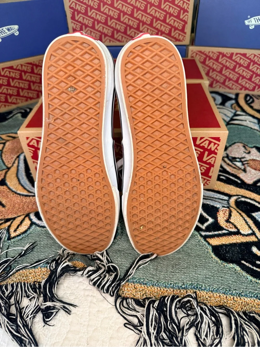 Gently Worn Vans Color Theory Authentics Rhododendron Men 8/Women 9.5